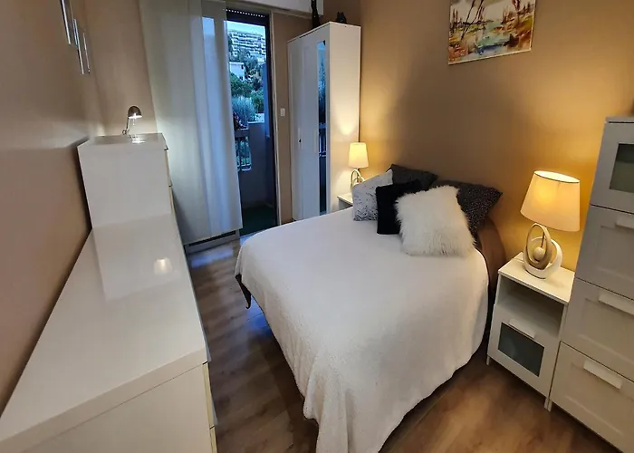 Classy Apartment In Nice With Pool And Private Parking Place
