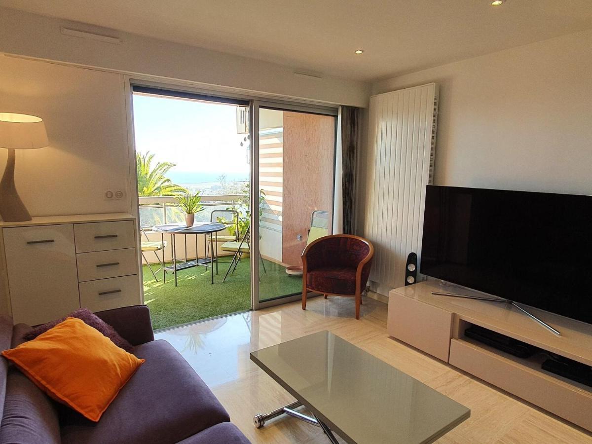 Classy In With Pool And Private Parking Place Nizza