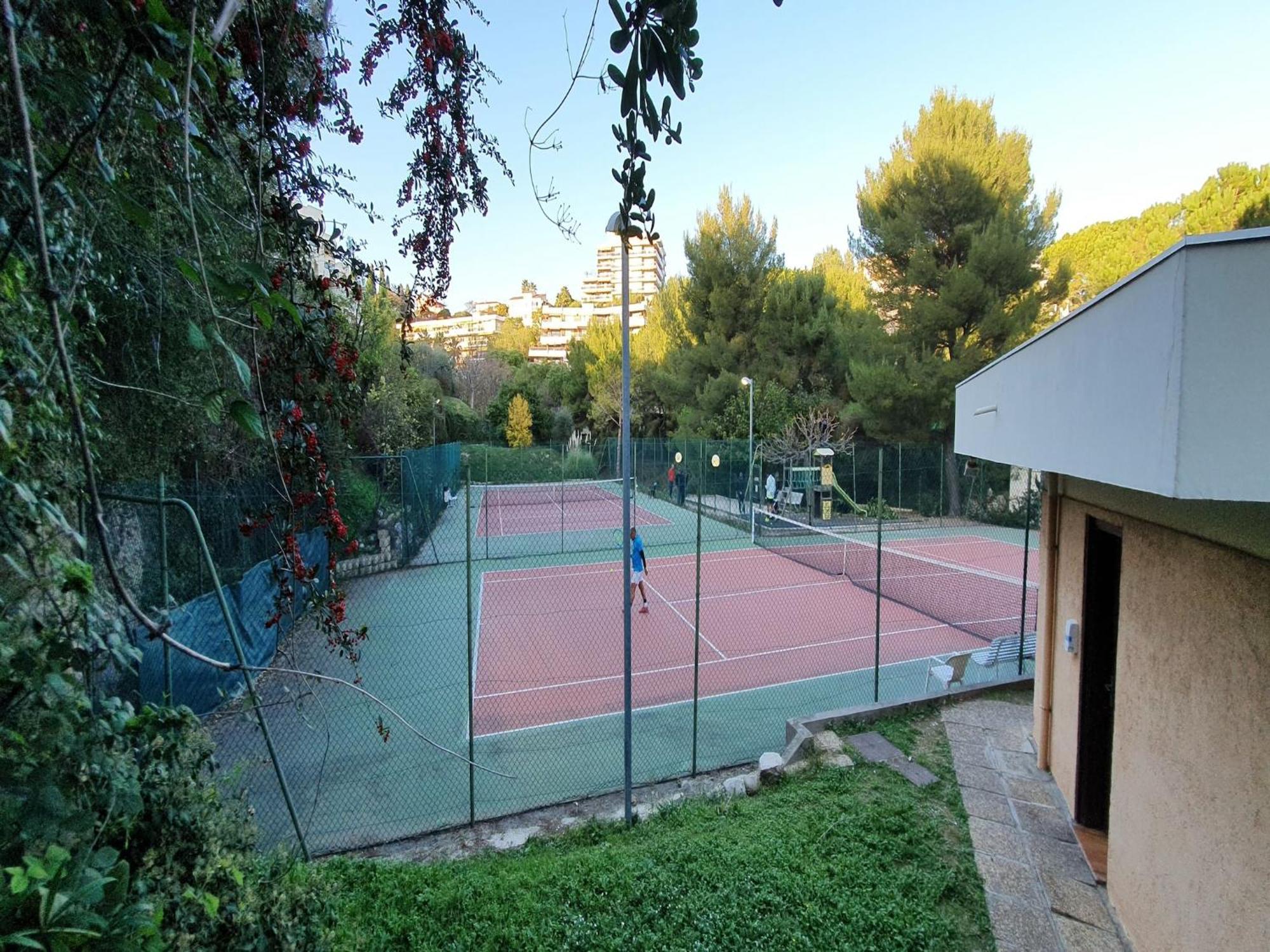 Villa Classy In With Pool And Private Parking Place